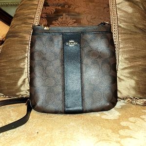 Coach crossbody messenger bag brown with black, excellent condition